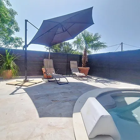 6 Pers - Grande Terrasse & Piscine Privee Casa vacanze Saint-Maximin (Gard)