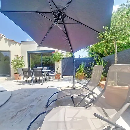 6 Pers - Grande Terrasse & Piscine Privee Saint-Maximin (Gard)